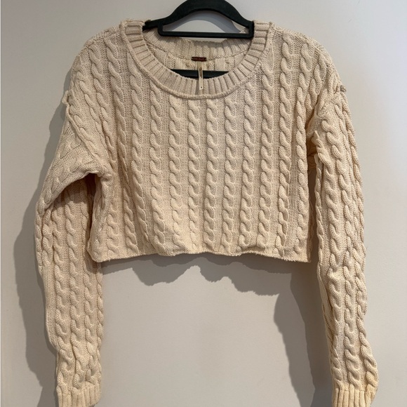 Free People Sweaters - Free People Cable Knit Cropped Sweater
